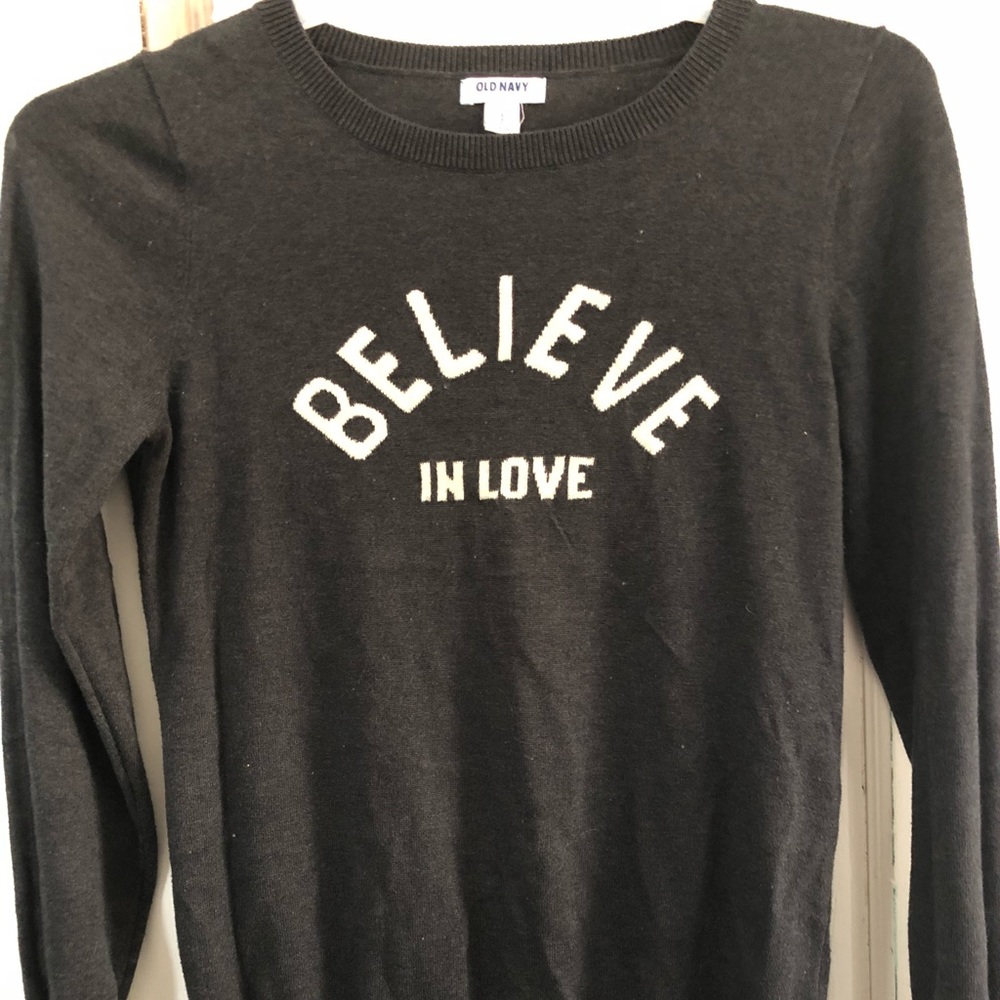 Lightweight sweater